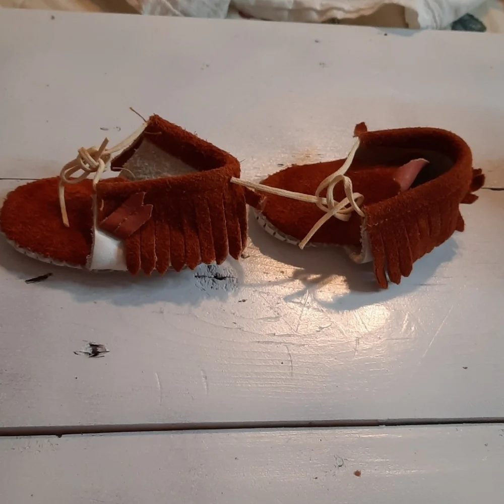 SIZE 0 newborn vintage moccasins leather